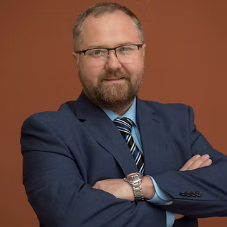 Dr. Vladimir Reukov